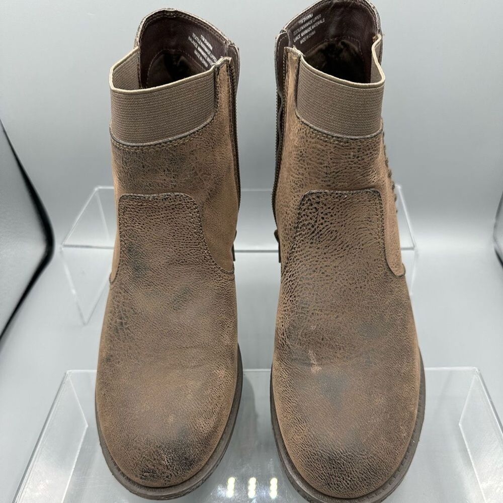Vintage 7 Eight Adorable Chelsea‎ Style brown Ankle boots Faux Suede